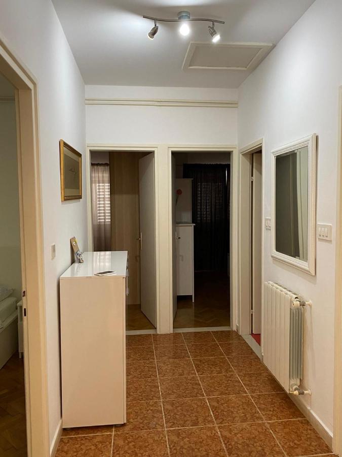 Apartments Barbaresko Lumbarda Exterior foto